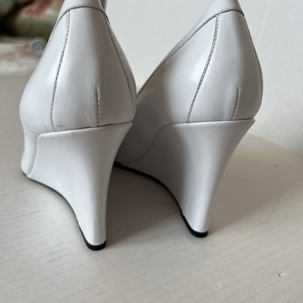 Theory Leather Wedge Sandals Pointed Cap Toe White 41 /9.5-10 Italy NWOB - Picture 4 of 8